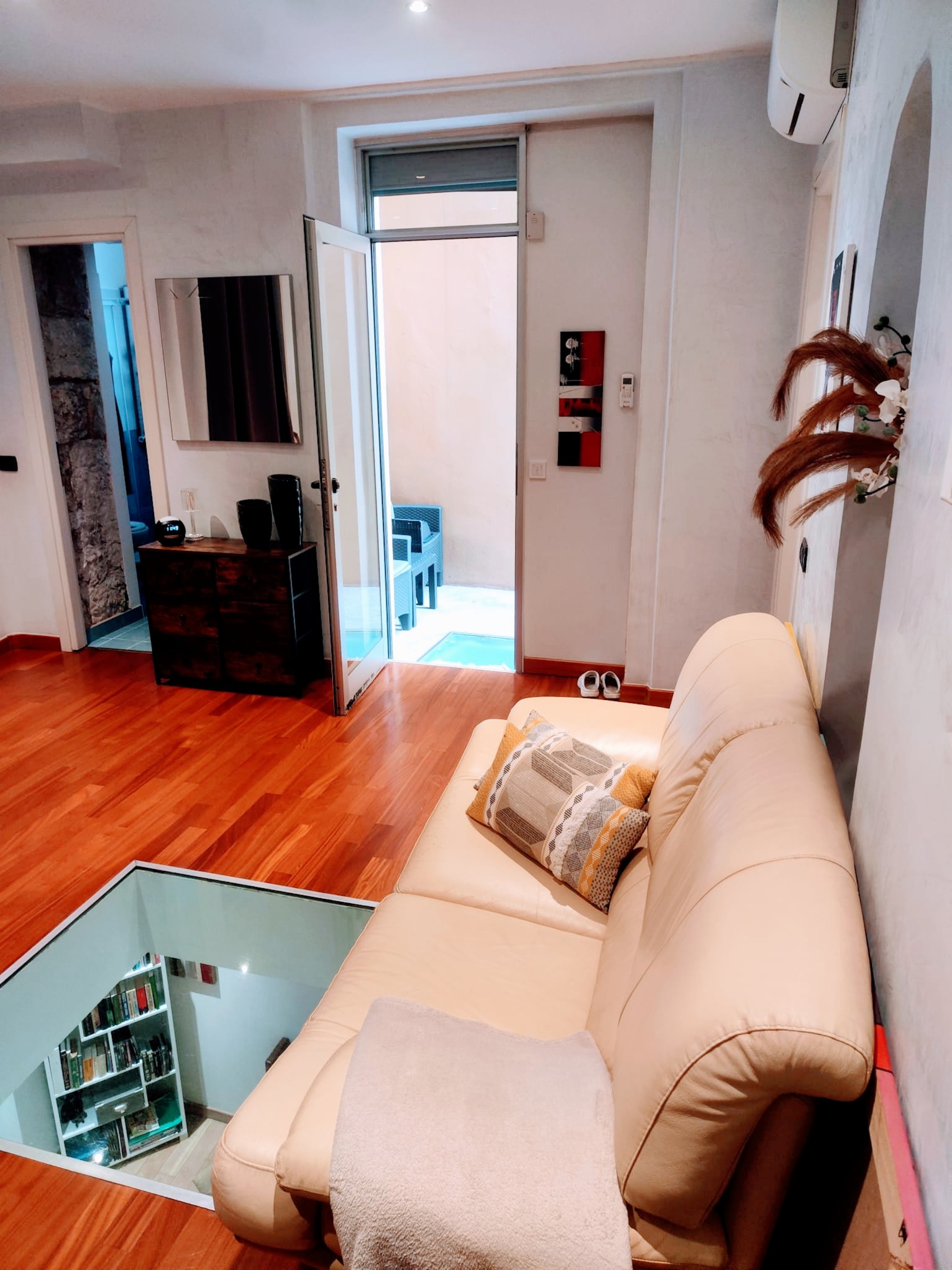 Condamine – 2-Room Duplex – Rue du Castelleretto
