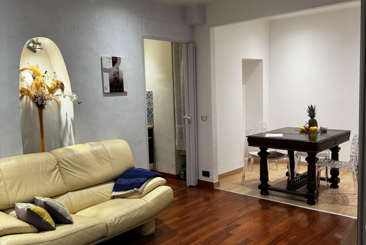 Condamine – 2-Room Duplex – Rue du Castelleretto