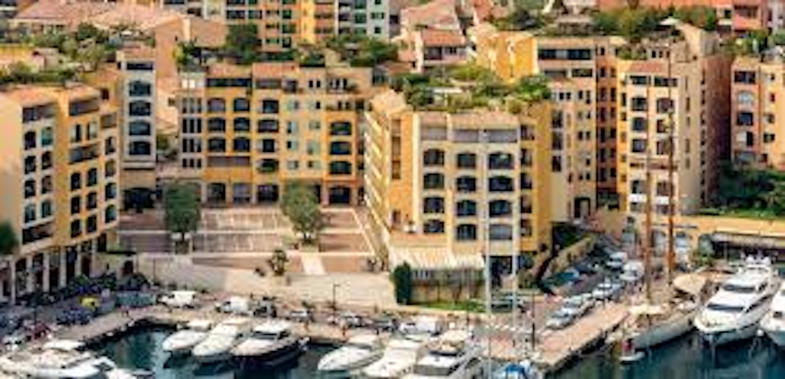 vue-port-de-fontvielle-1736413539 Quartier Fontvieille – Quiet offices overlooking gardens