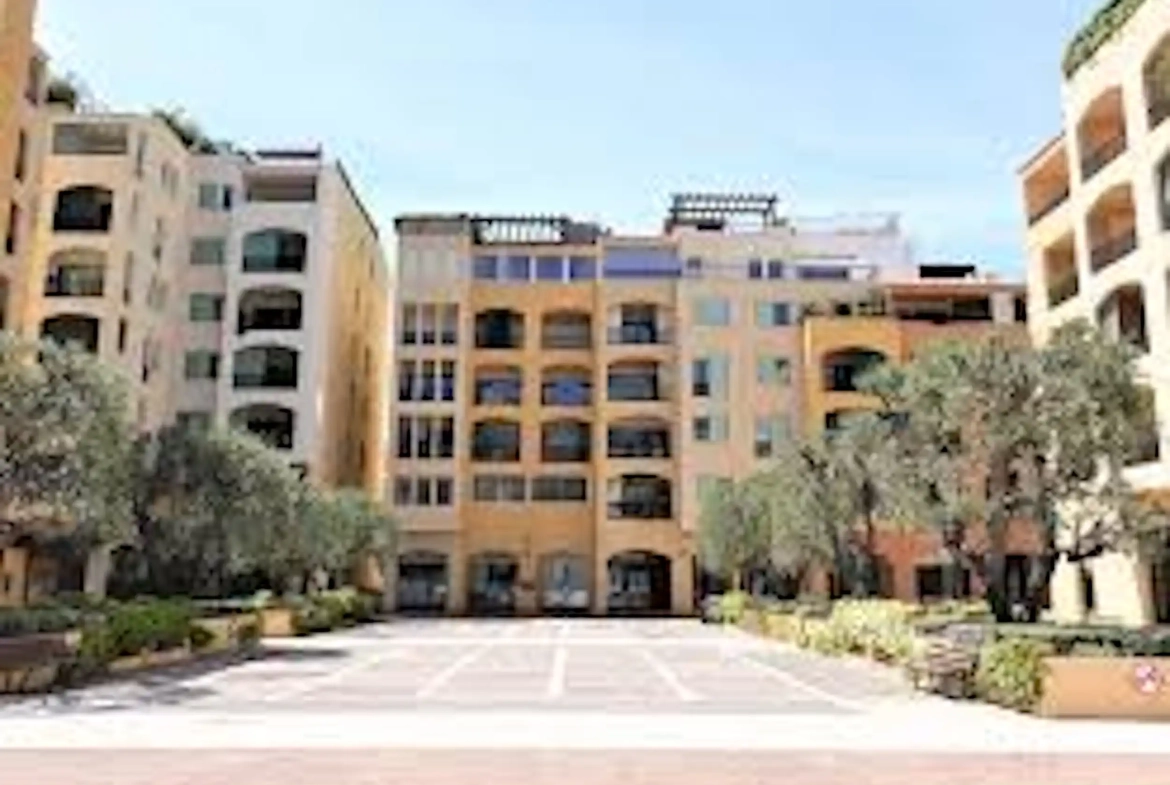 Modern office – 49 m² in excellent condition