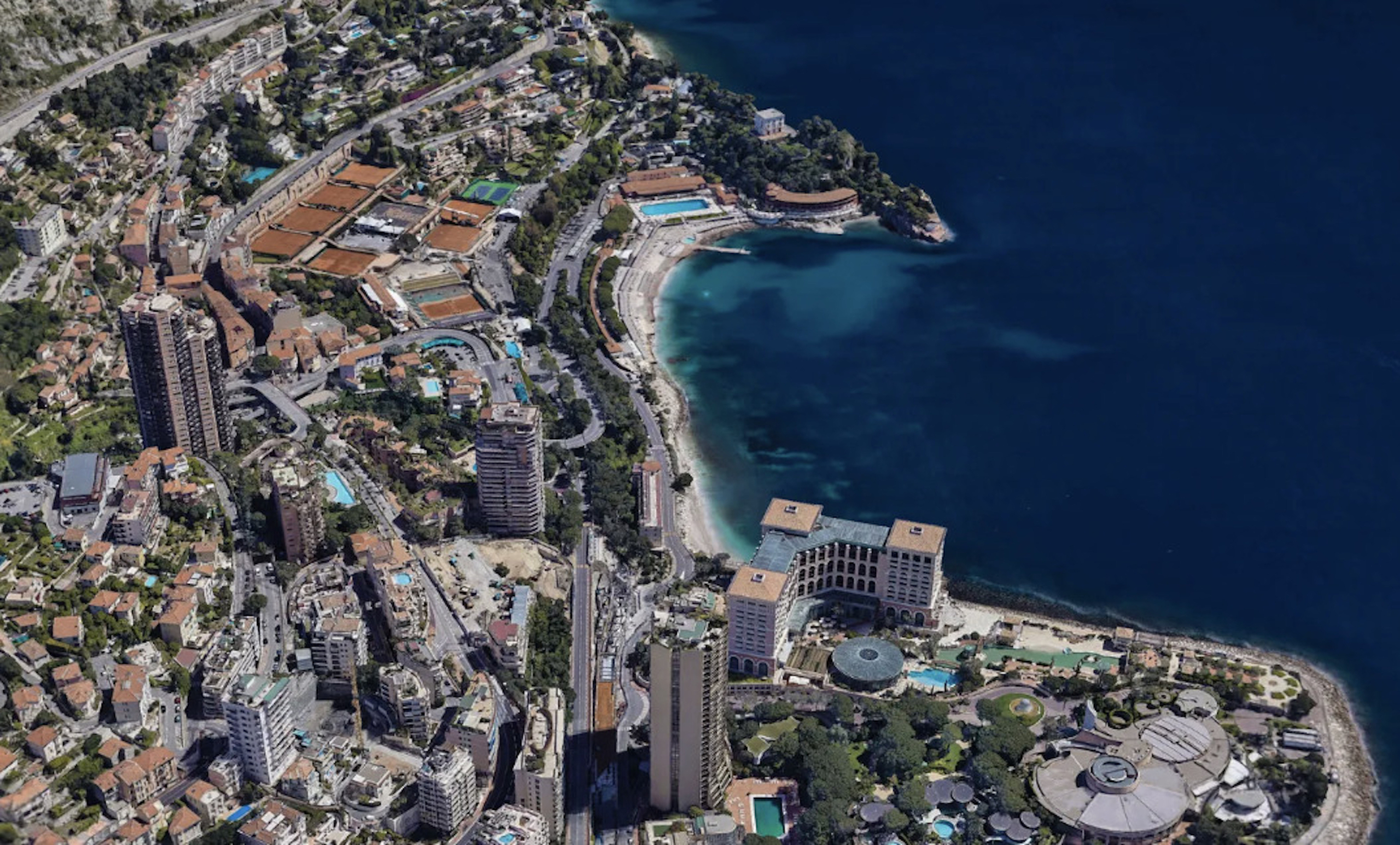 capture-d-e-cran-2025-10-13-a-17.46.21-1760370454-1772010573 Saint Roman Château Amiral Parking for sale