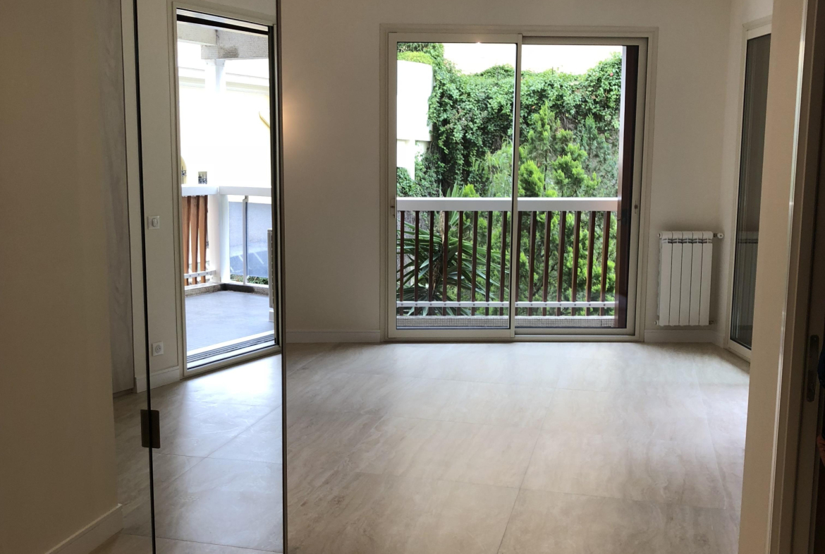 “LE GRANADA” 2 ROOMS REFURBISHED