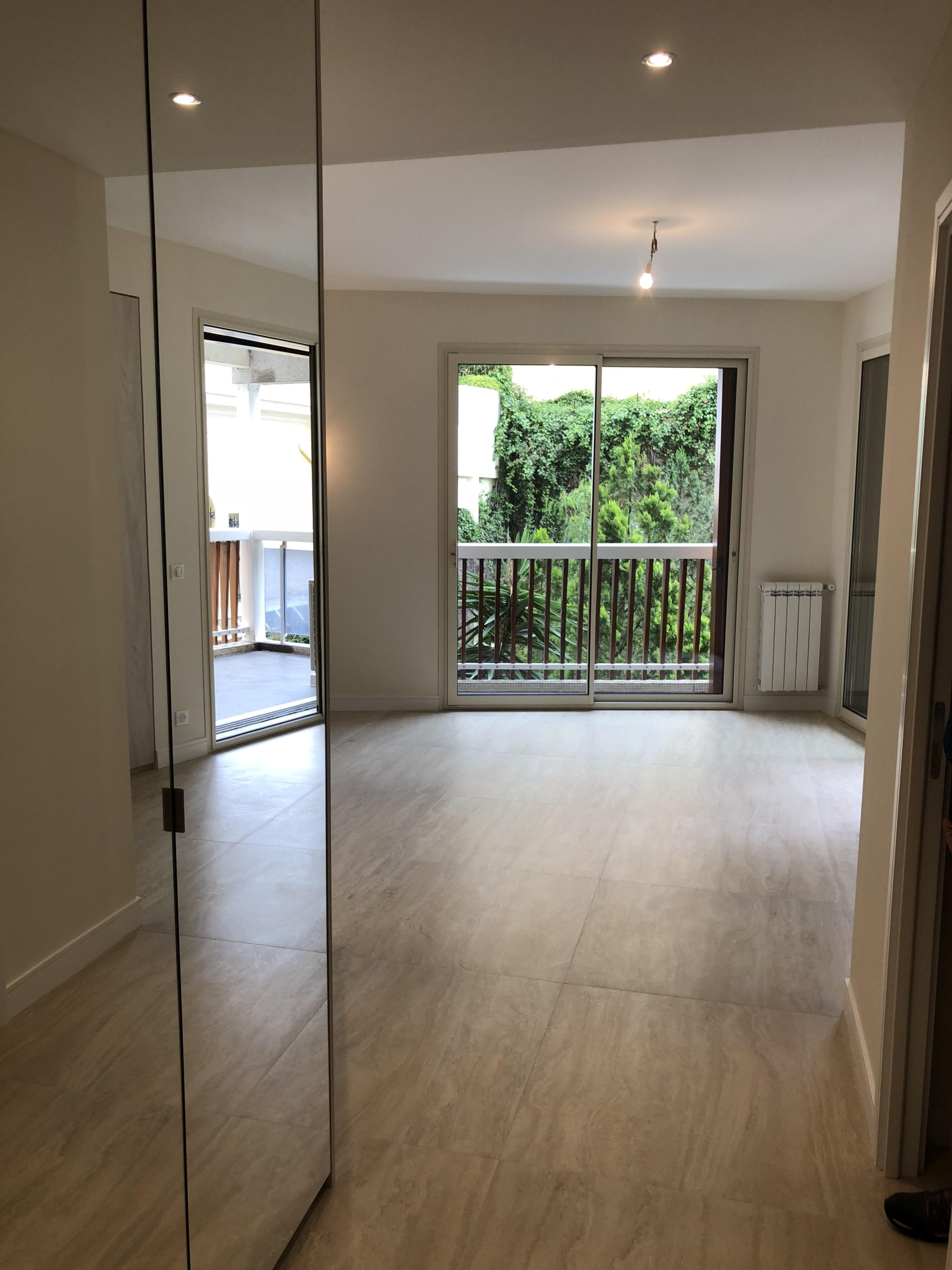 “LE GRANADA” 2 ROOMS REFURBISHED