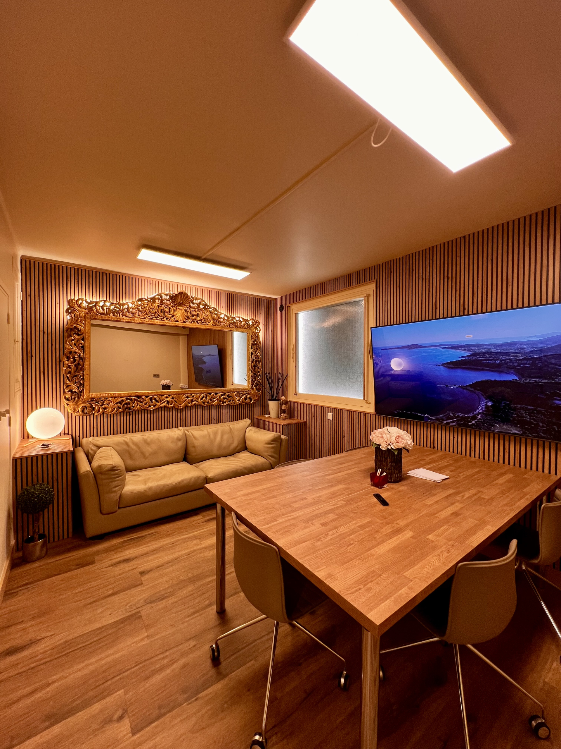 2026-photo-2-bureau-3-so3-1782290923-1 Business Centers – Luxury Private Offices in Monaco