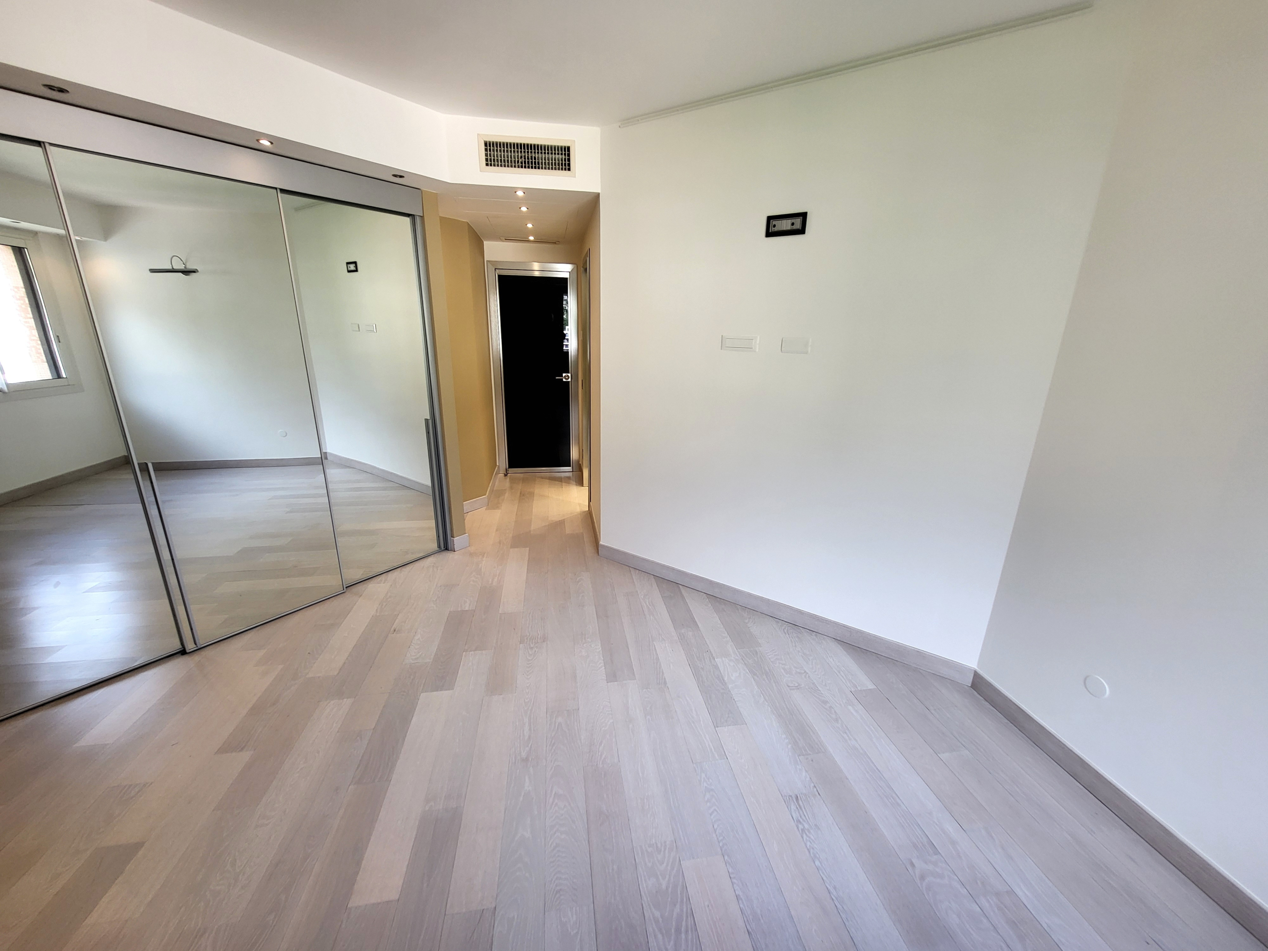 16-1740491570 Magnificent Duplex for sale in Parc Saint Roman