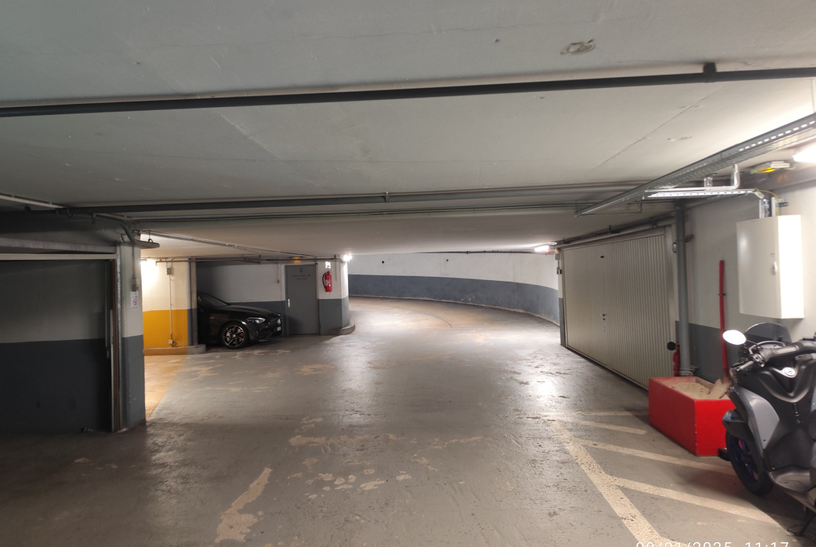 4 parcheggi in vendita Soleil d’or