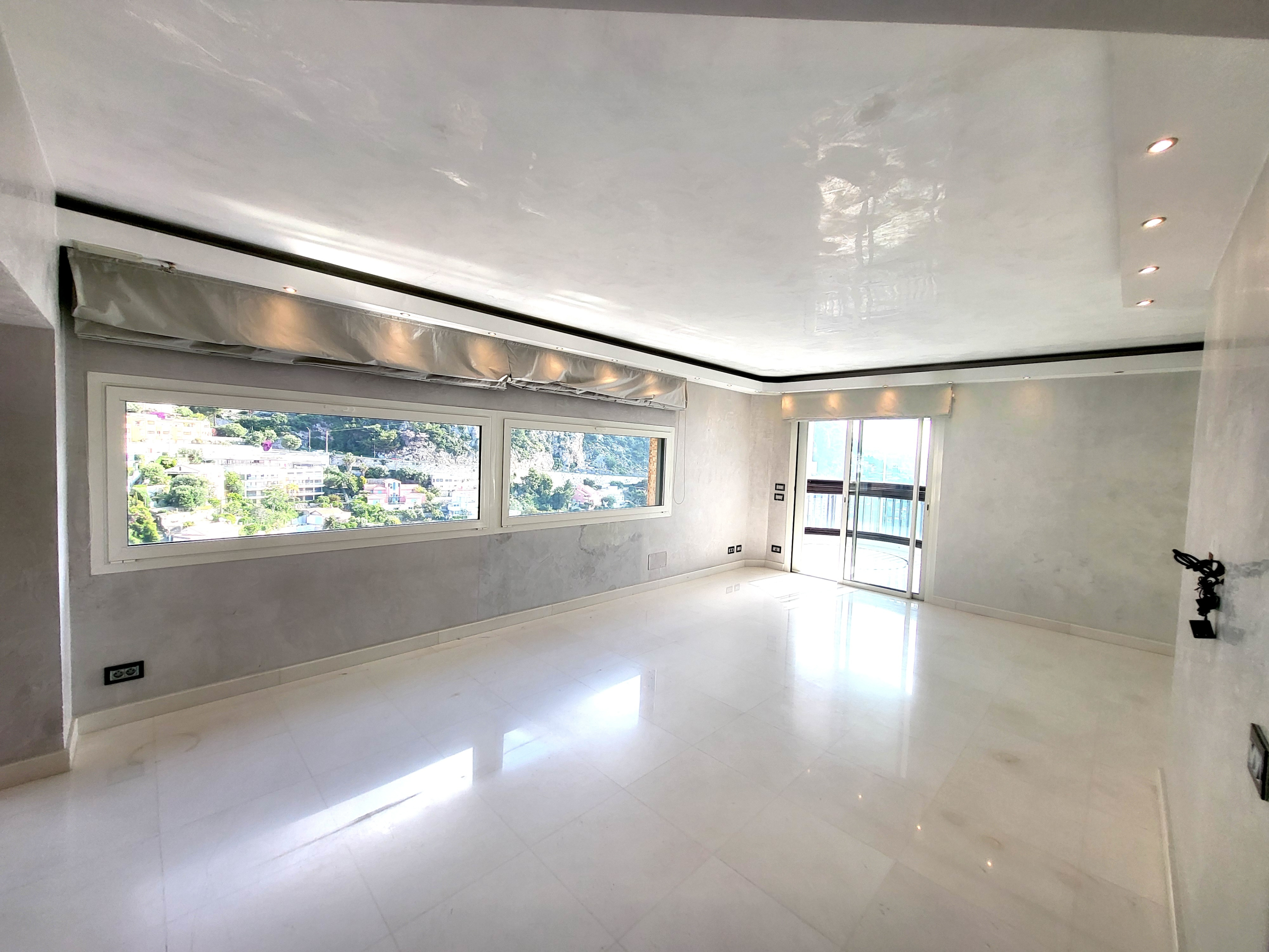 2-1740491532 Magnificent Duplex for sale in Parc Saint Roman