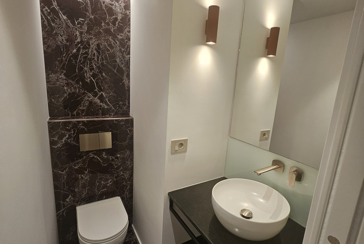 Condamine – 3-room apartment for sale near the harbor