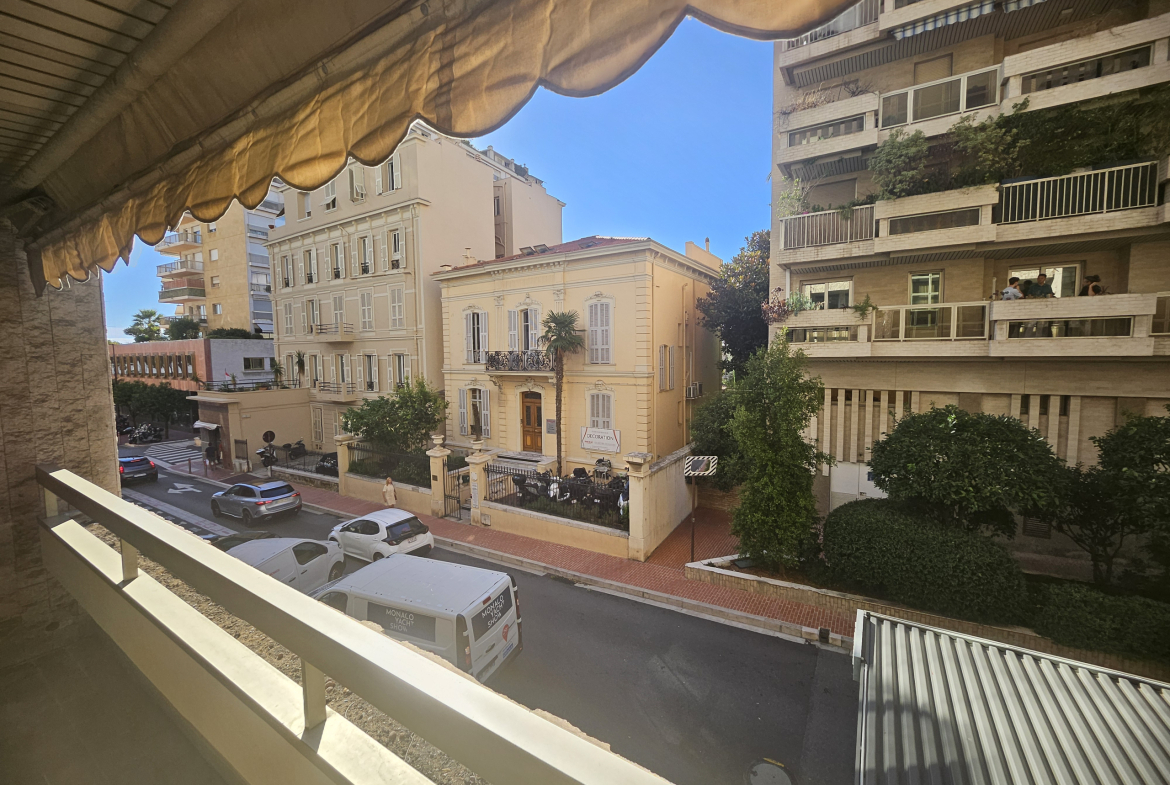 Condamine – 3-room apartment for sale near the harbor