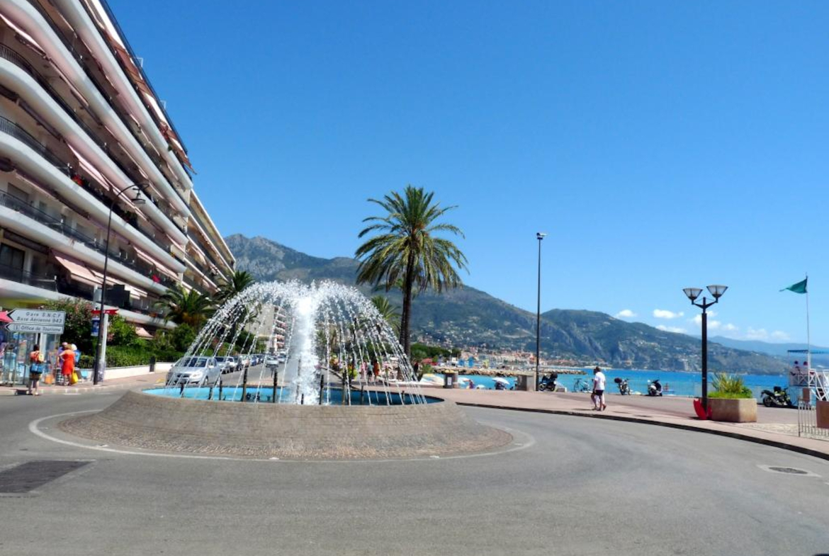 ROQUEBRUNE CAP MARTIN FOR SALE 3 P SEA FRONT