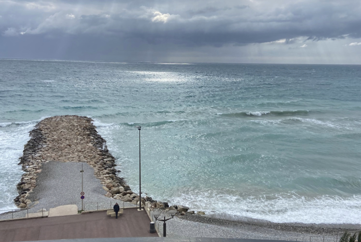 ROQUEBRUNE CAP MARTIN FOR SALE 3 P SEA FRONT