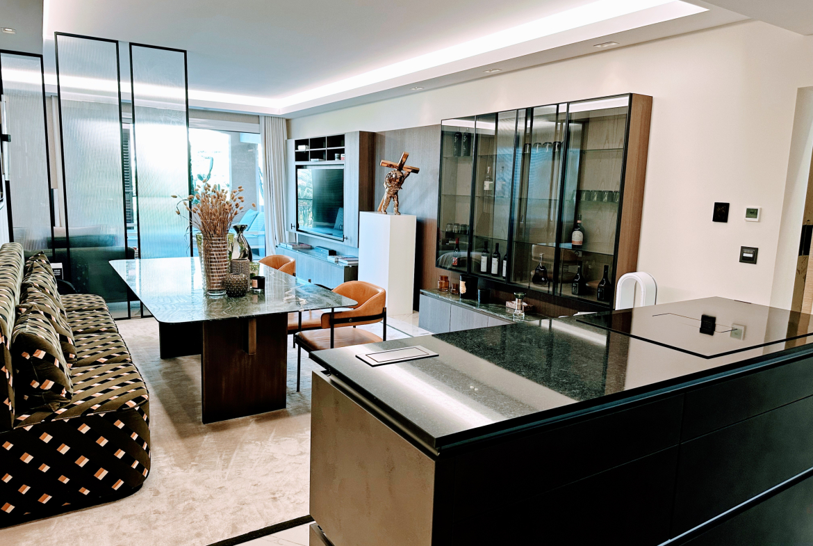 Fontvieille – 3/4 rooms Sublime renovated apartment with panoramic terrace and sea view