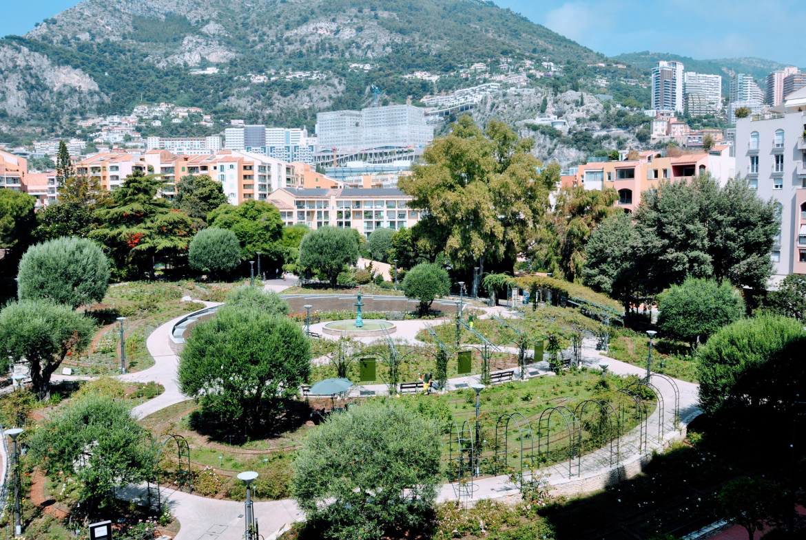 Fontvieille – 3/4 pièces Sublime appartement rénové avec terrasse panoramique et vue mer