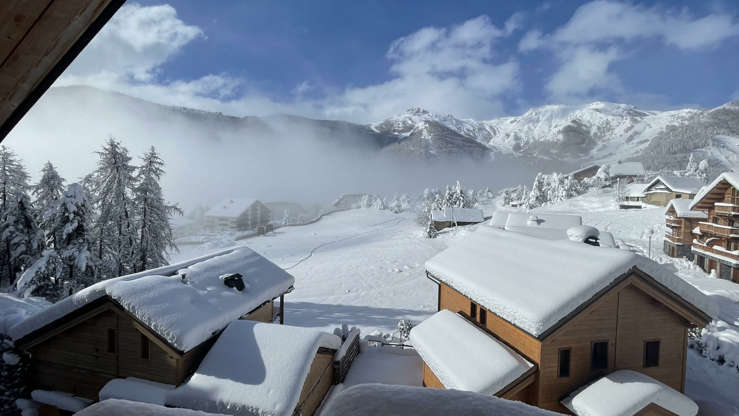 neige-1763974729 AURON 4 CAMERE ACCESSO PRIVATO VISTA PANORAMICA
