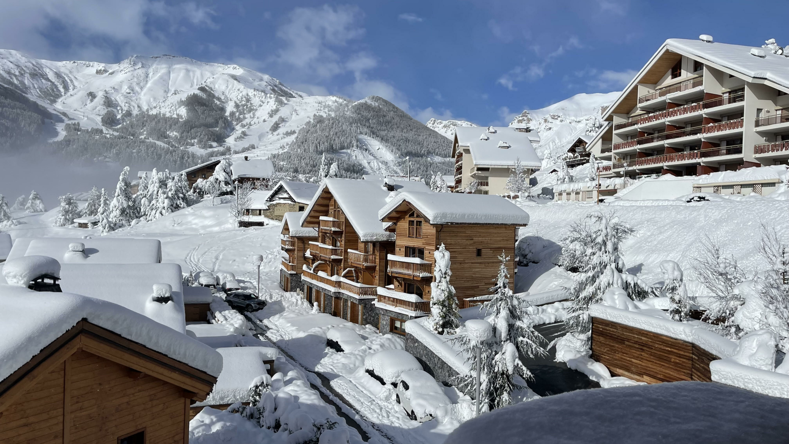 neige-2-1763974727 AURON 4 CAMERE ACCESSO PRIVATO VISTA PANORAMICA