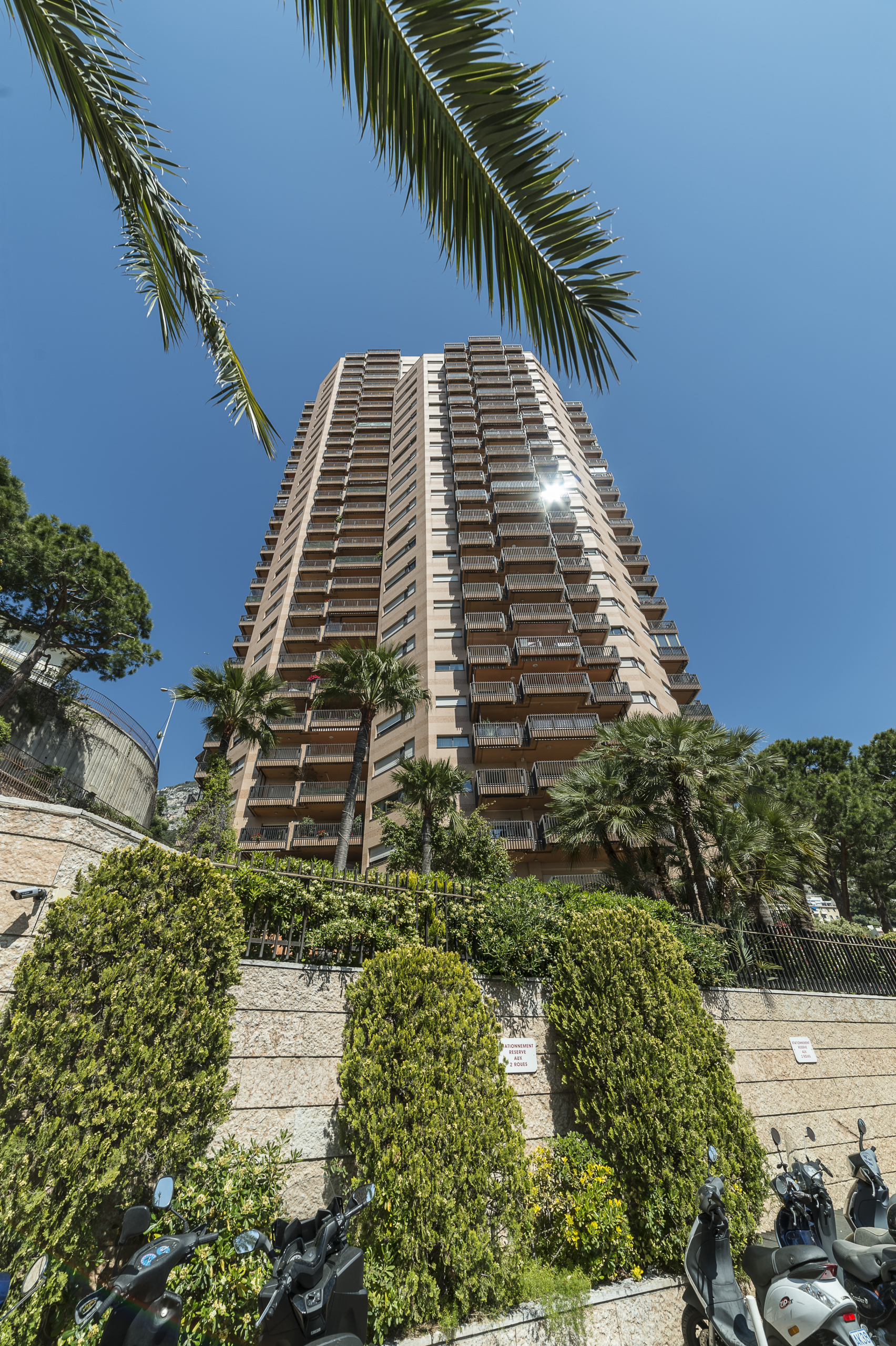 parc-saint-roman-7516 Magnificent Duplex for sale in Parc Saint Roman