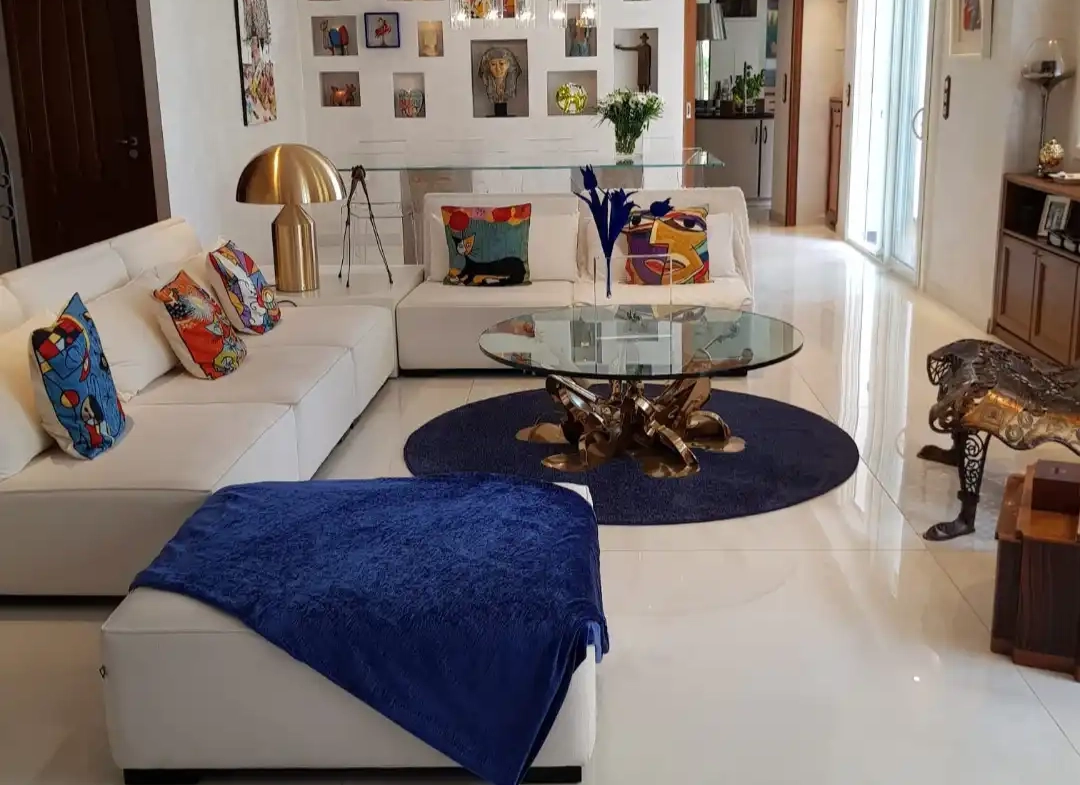 Prestigious address: unique villa with pool and green spaces in Monaco